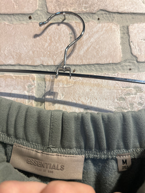 Essential Shorts M