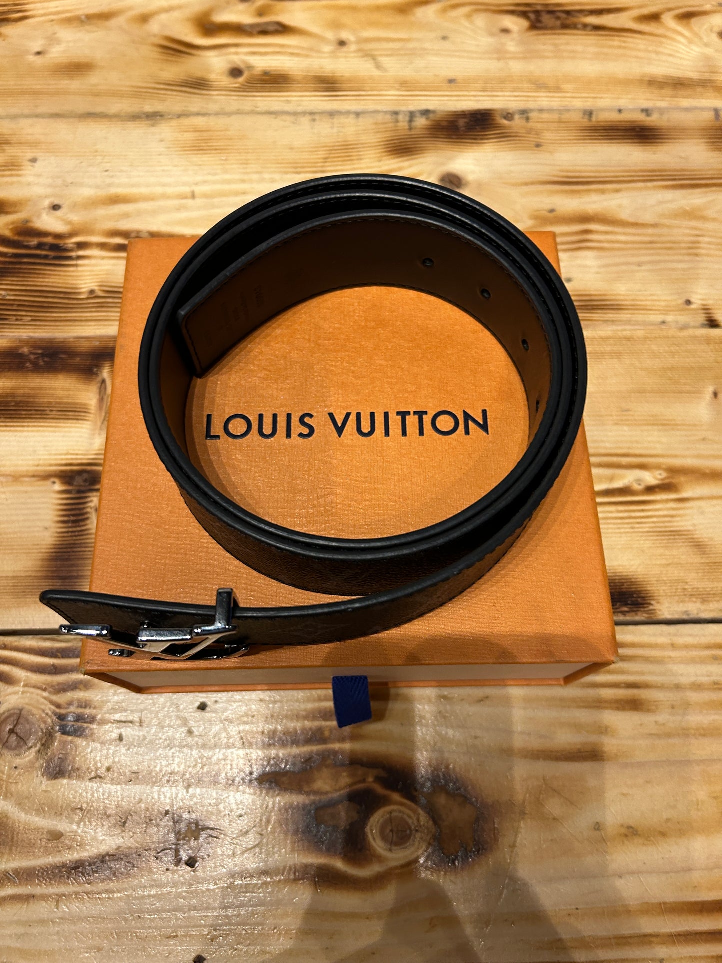 Louis Vuitton Belt sz 40