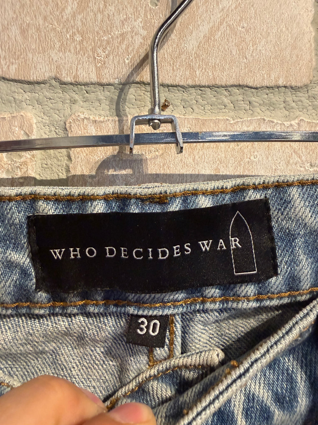 Who Decides War Jeans 30