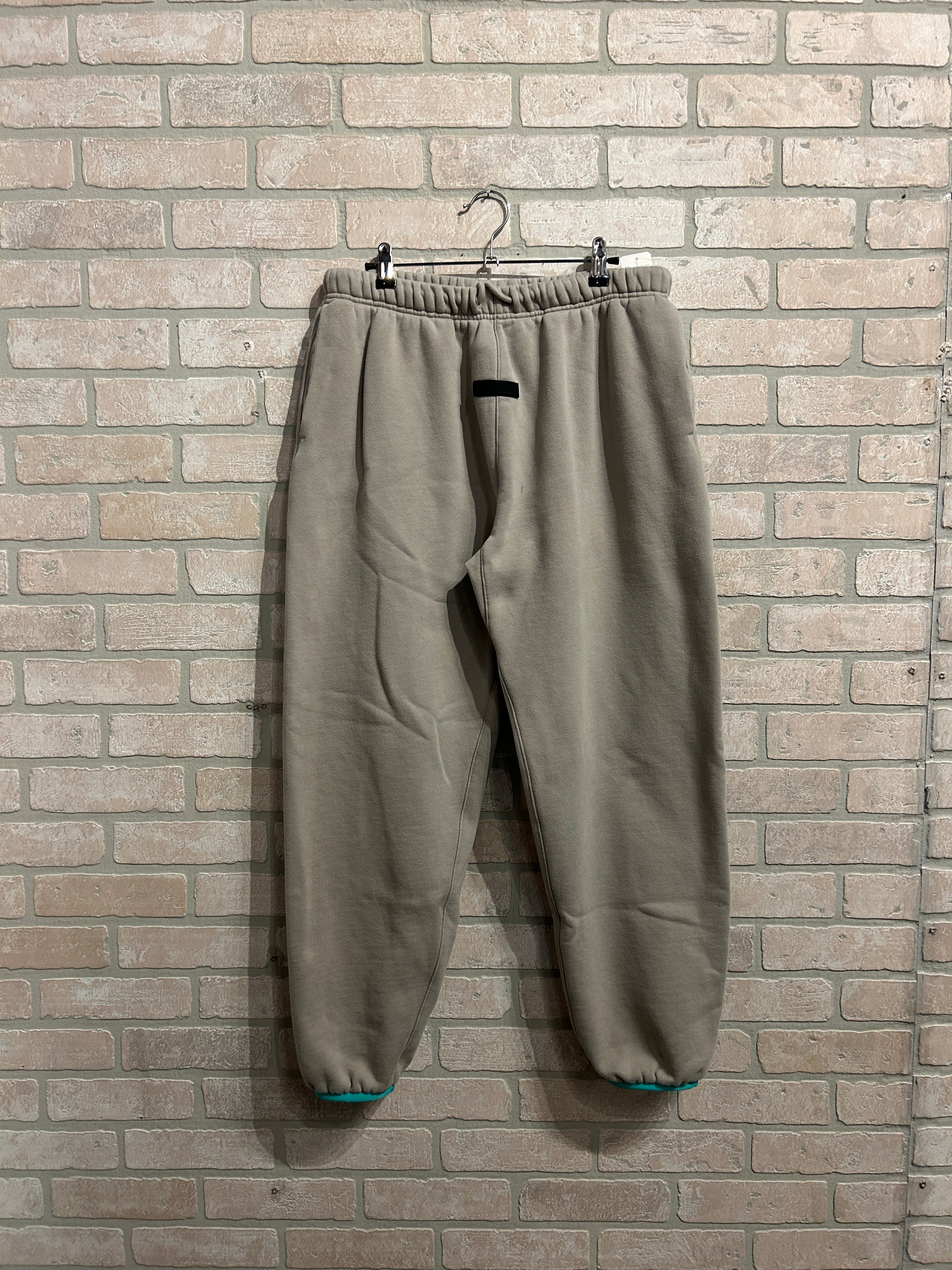 Essentials Sweatpants M