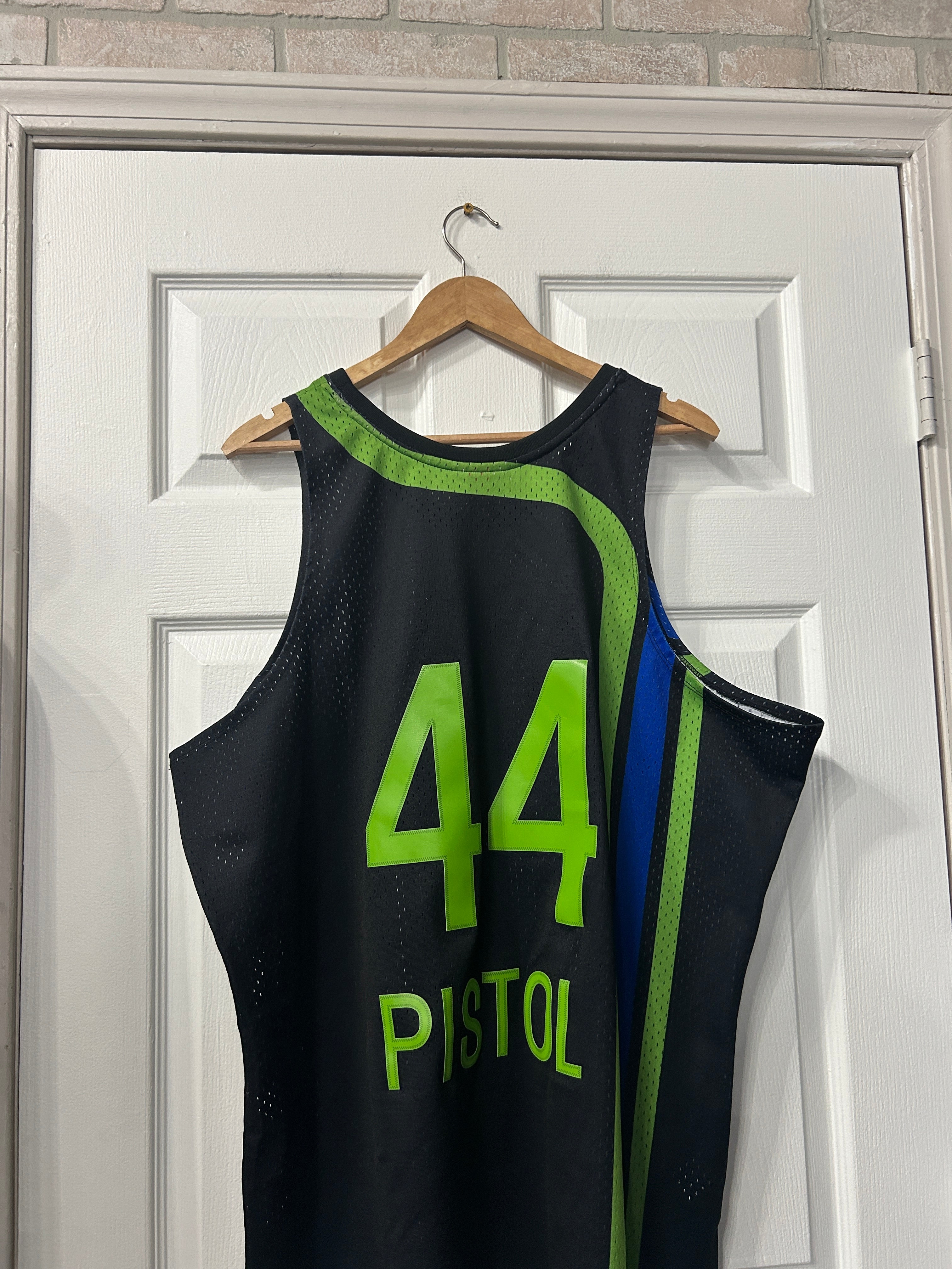Hawks Pistol Pete Jersey XXL