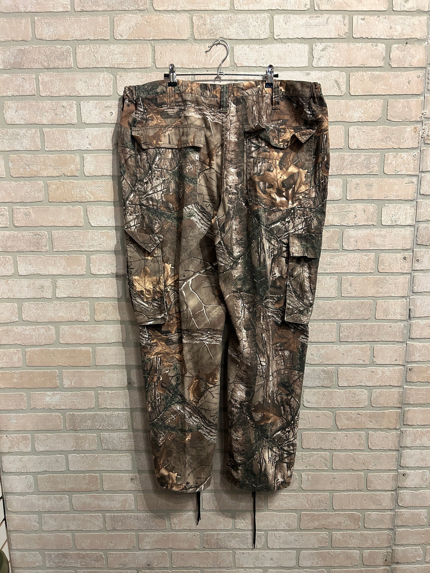 Camo Cargo Pants 40/42