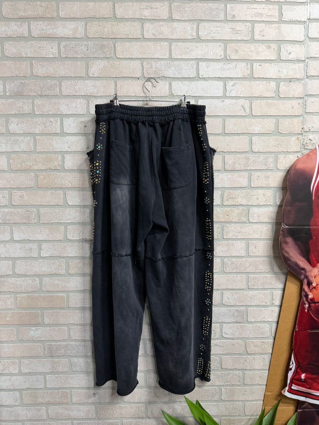 Vale Rhinestone Sweat pants L