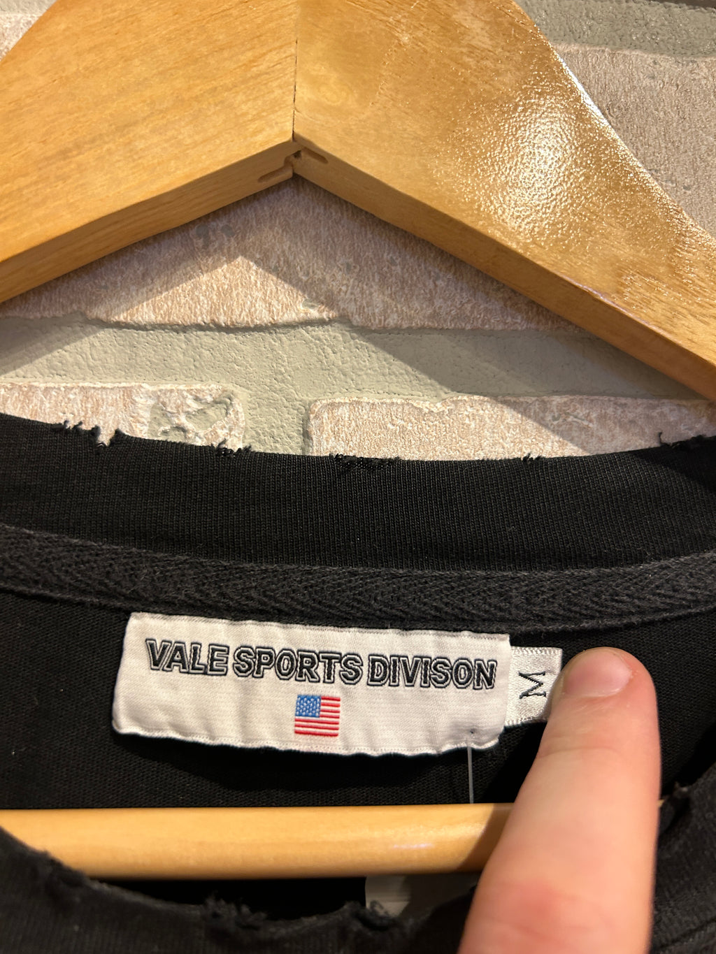 Vale Tee