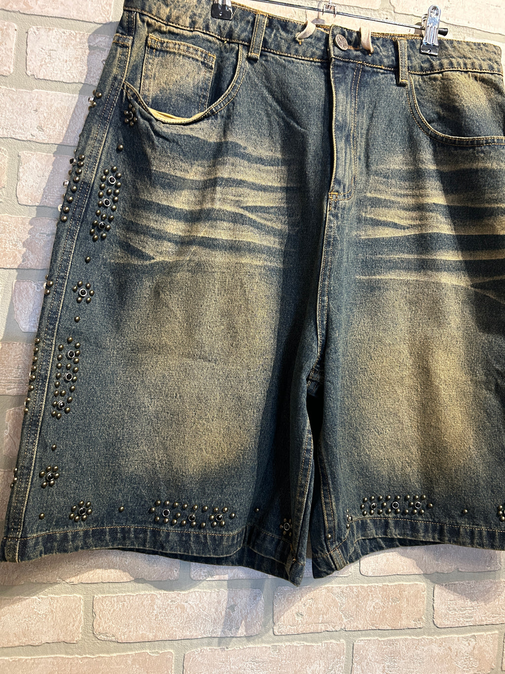 Vale Studded Jorts 32