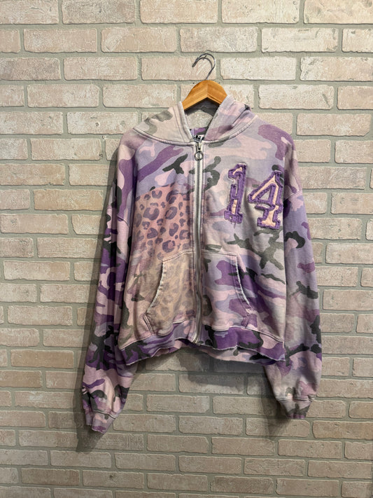 Vale Zip Up Hoodie S & XL