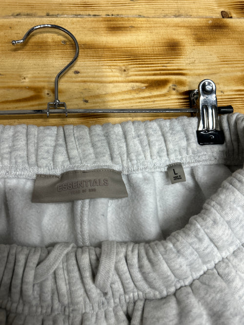 Essentials Shorts L