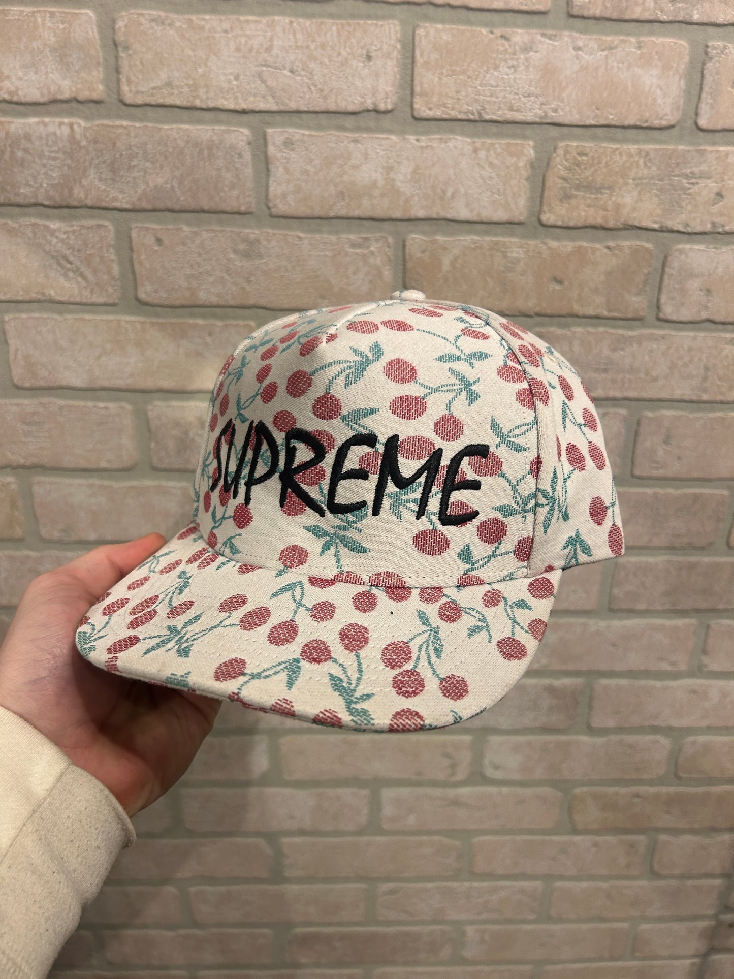Supreme Hat