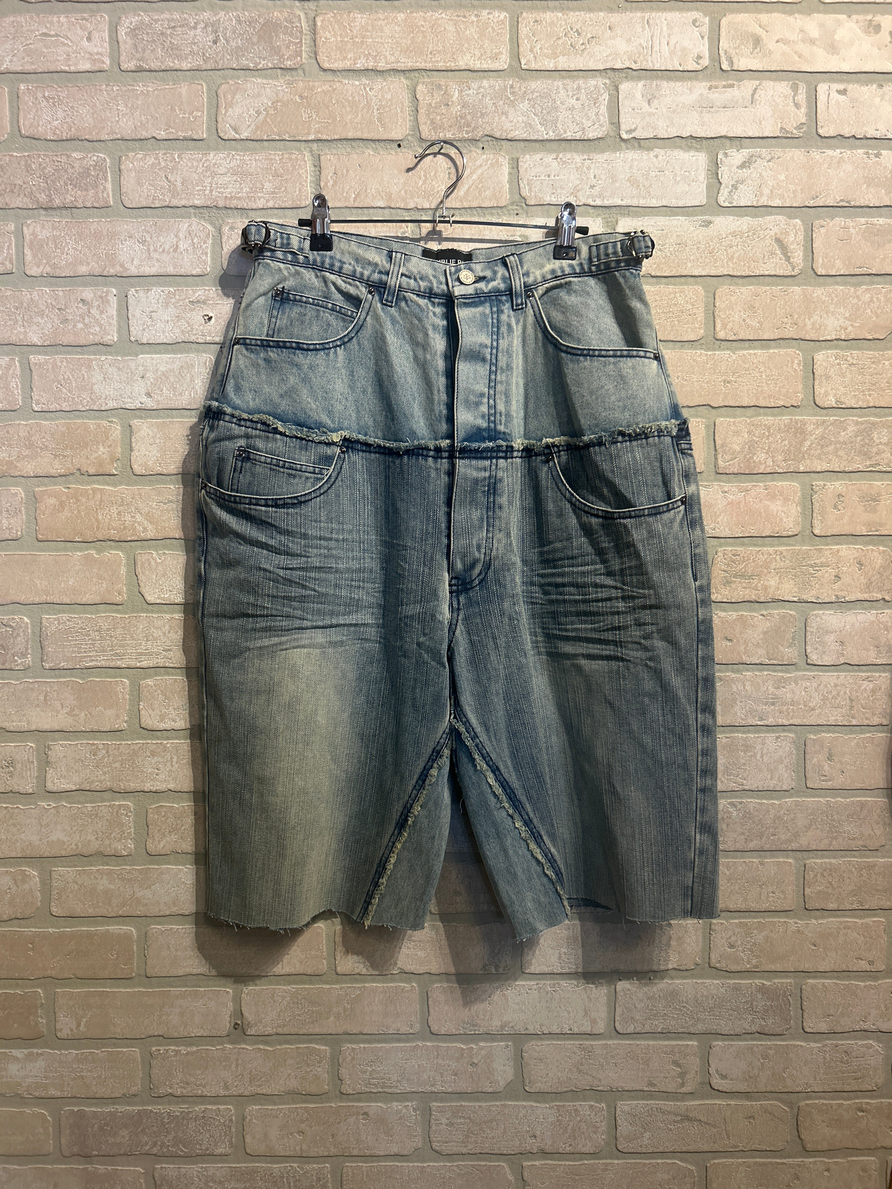 N’OUBLIE PAS Jean Shorts S & L