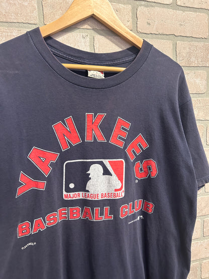 Vintage NY Yankees Tee L