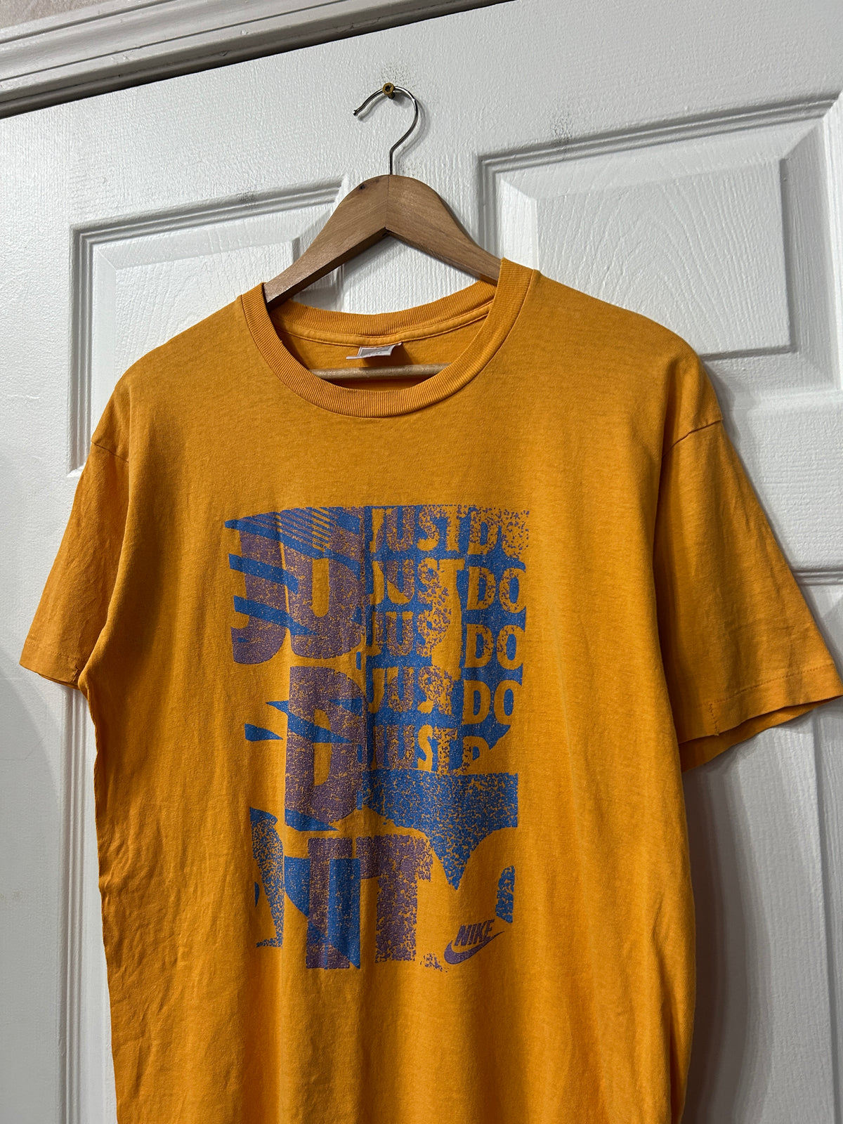 Vintage 90’s Nike Tee M