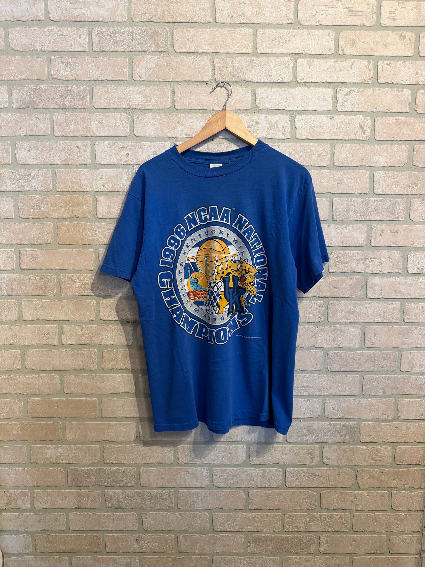 Vintage Kentucky Wildcats Tee L