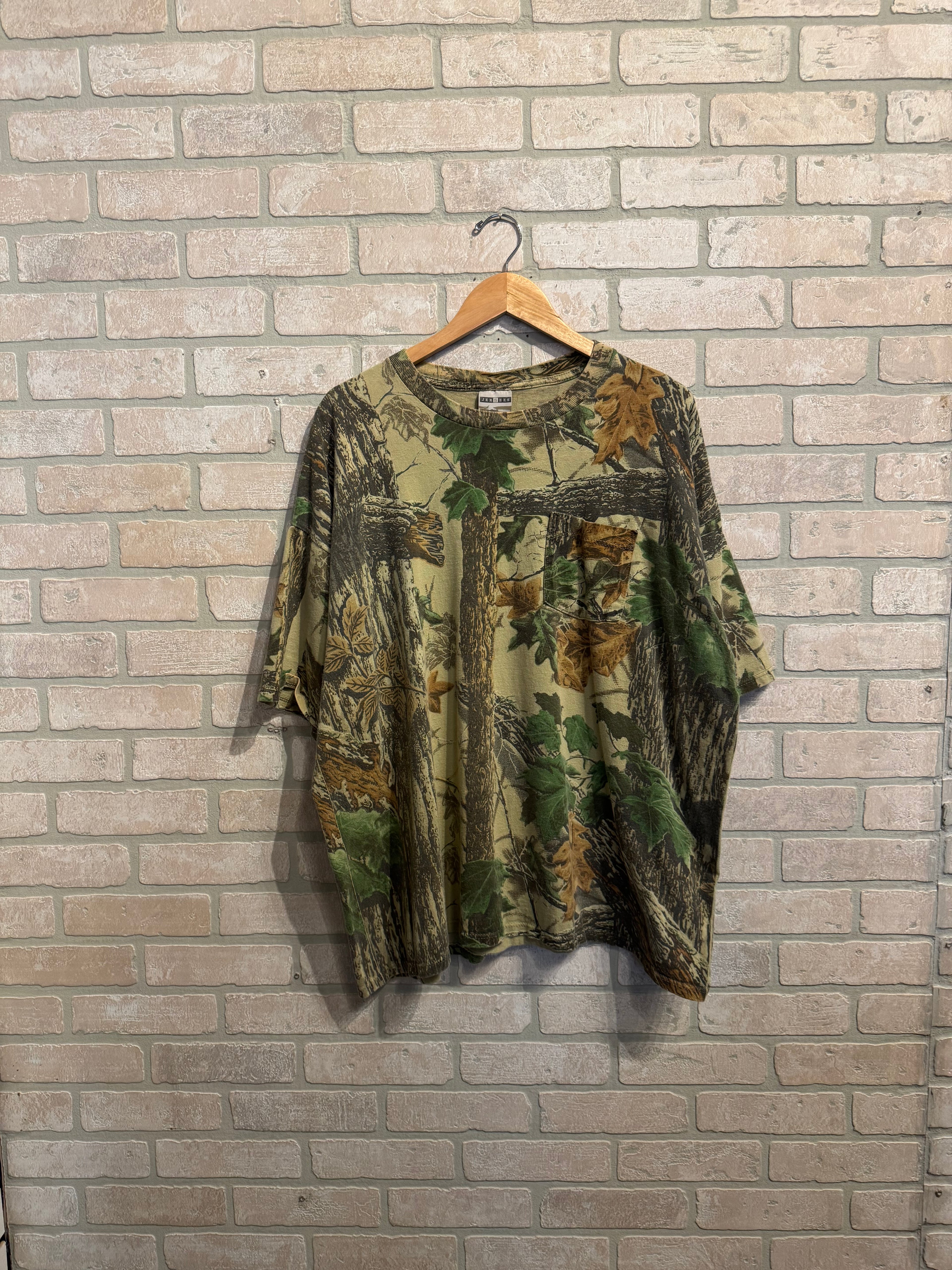 Vintage Camo Tee XXL