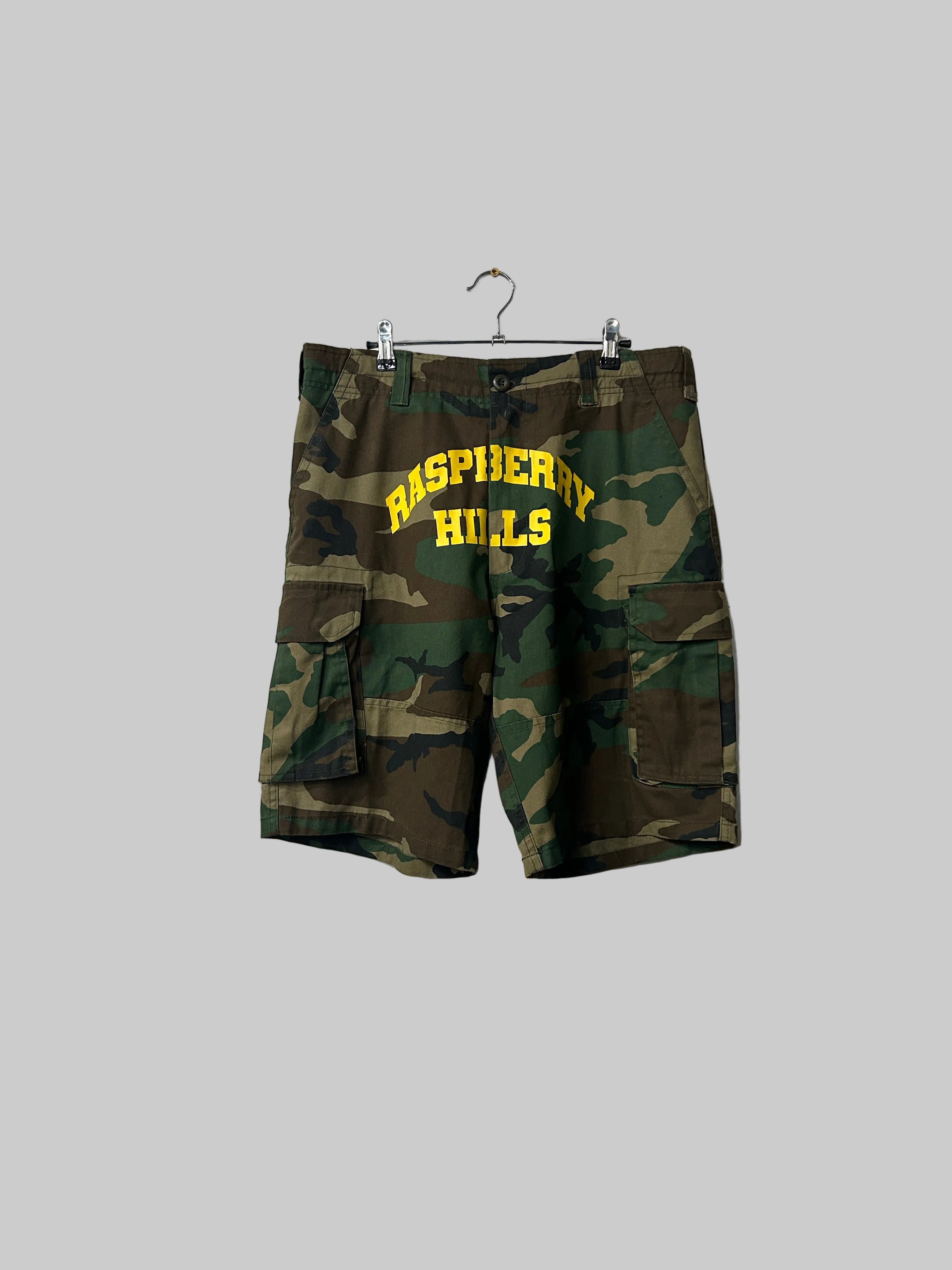 Gvgallery/Raspberry Hills Camo Shorts M
