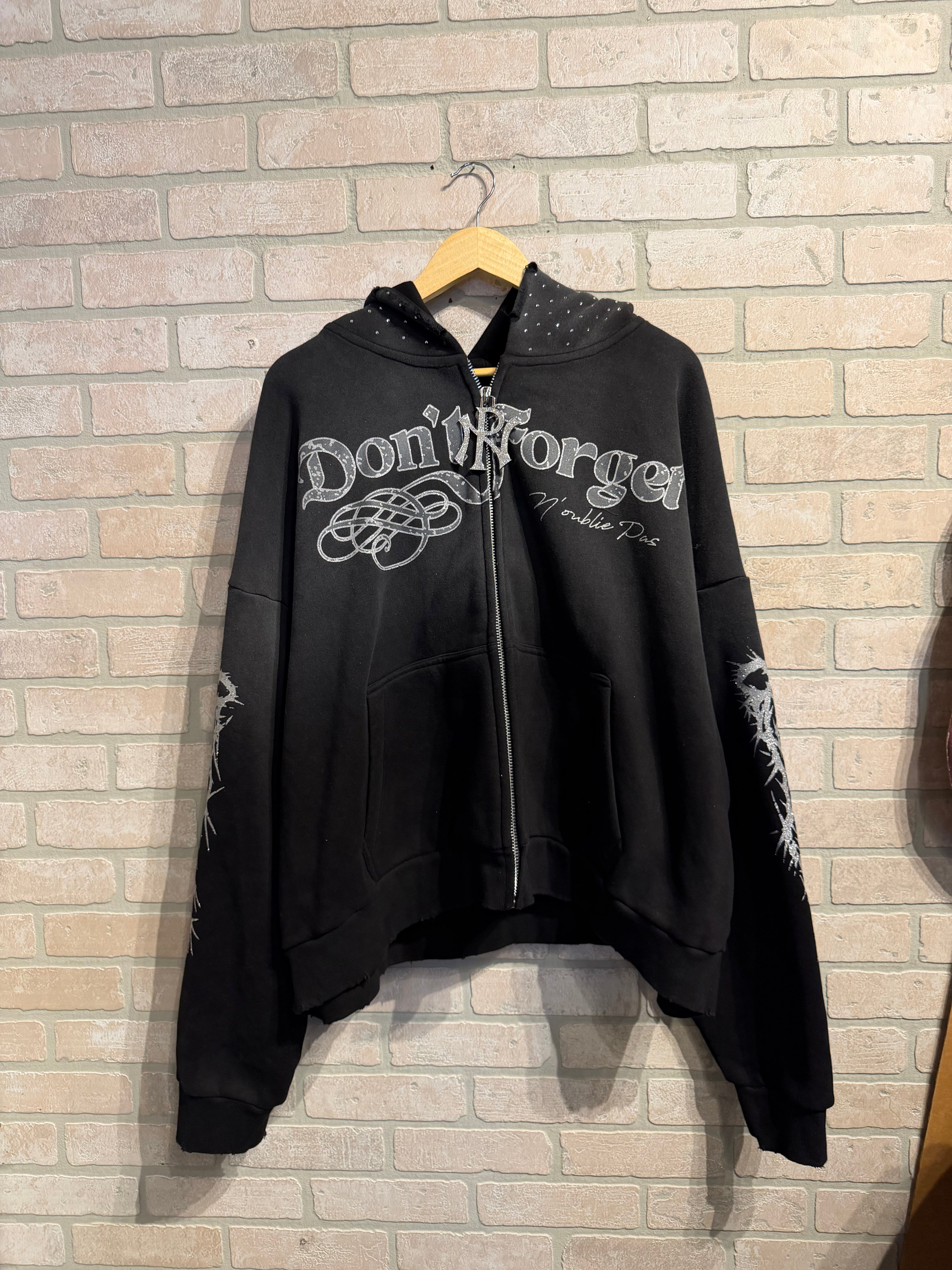 NOUBLIE PAS Hoodie XL & XXL