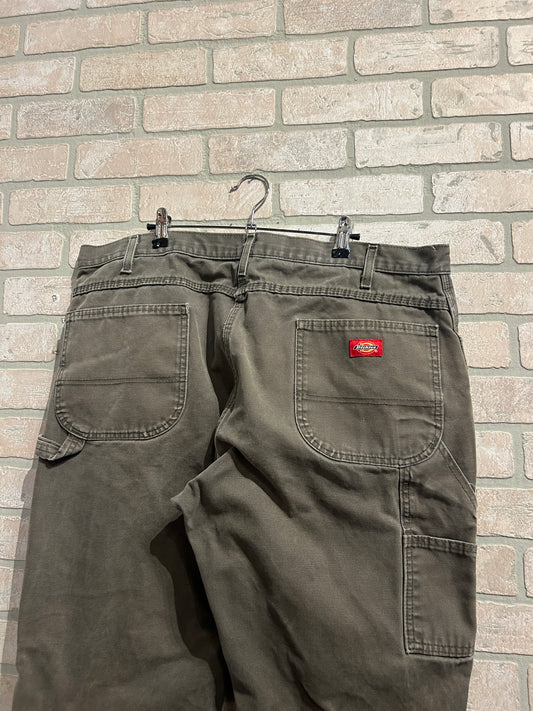 Vintage Olive Dickies 40x30