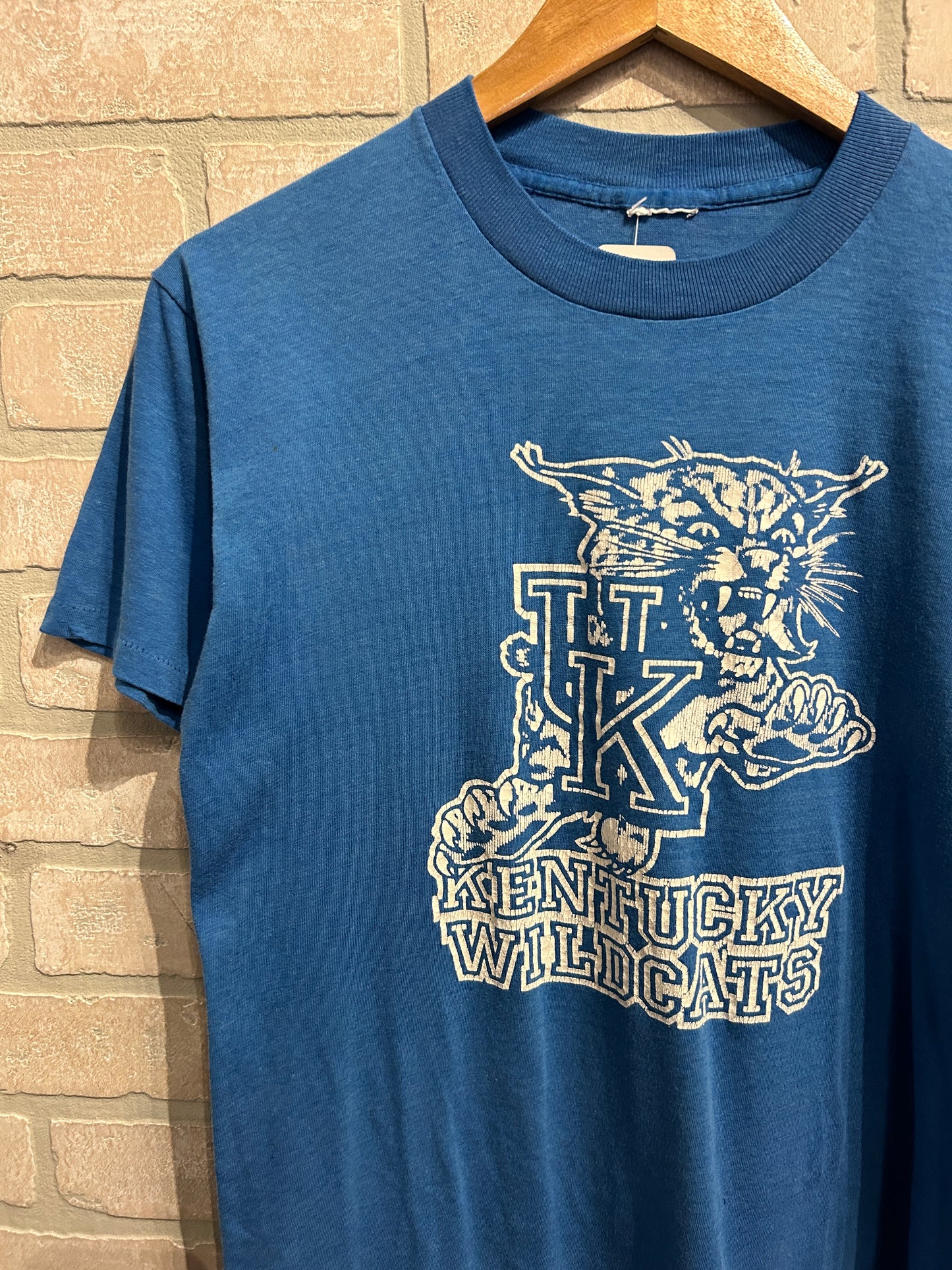 Small 80’s Kentucky Wildcats Tee