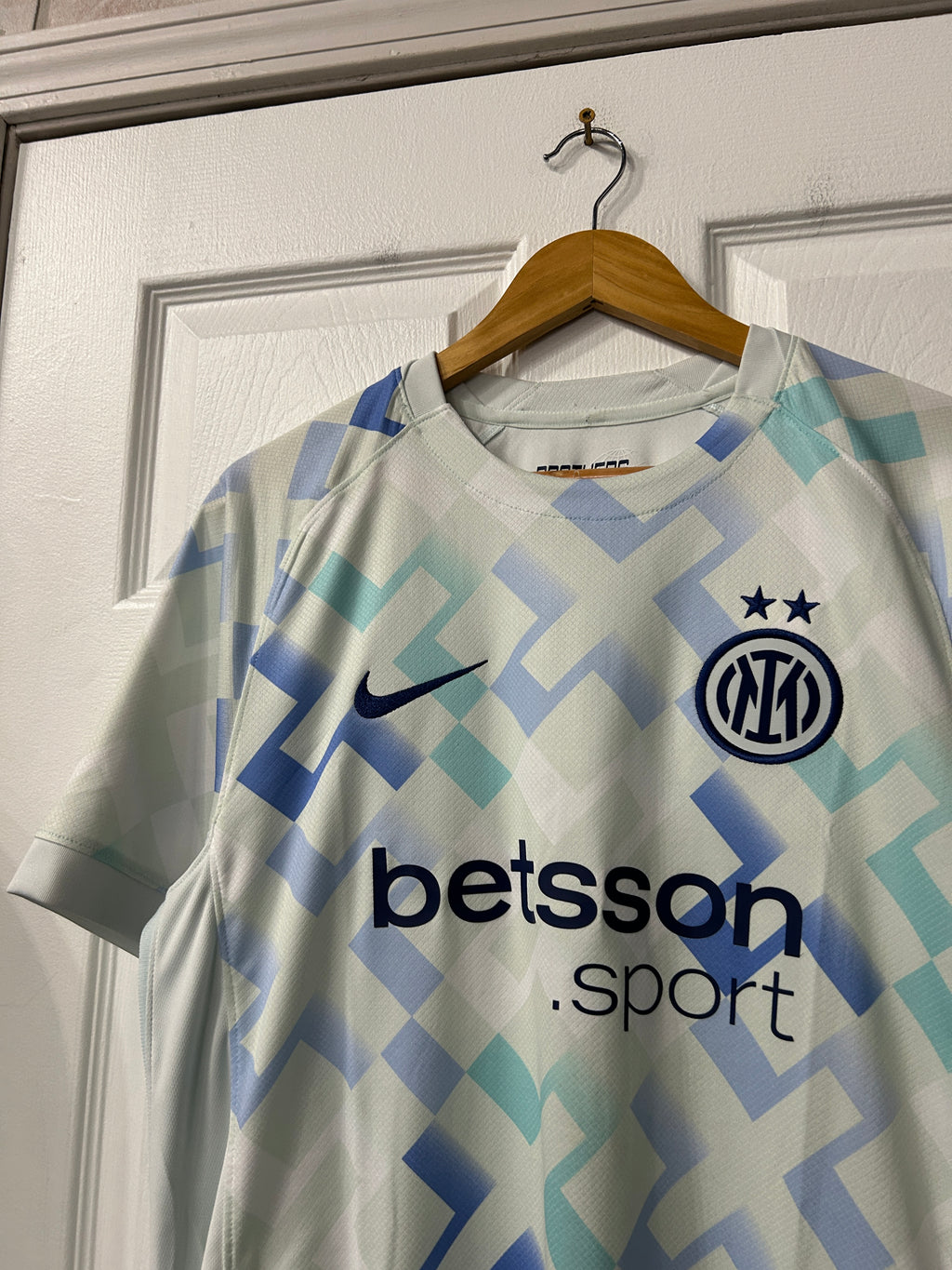 Inter Milan Soccer Jersey M