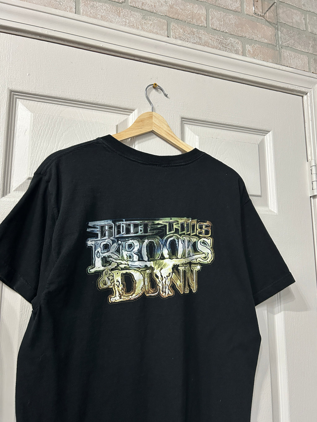 Vintage Brooks & Dunn Tee L
