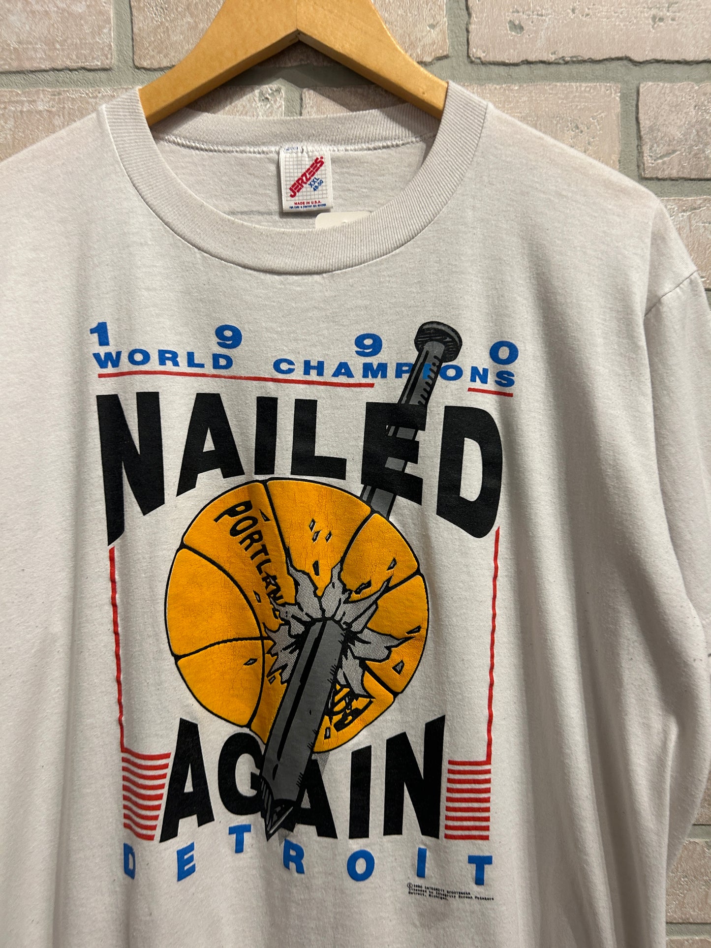 Vintage Detroit Pistons Tee L